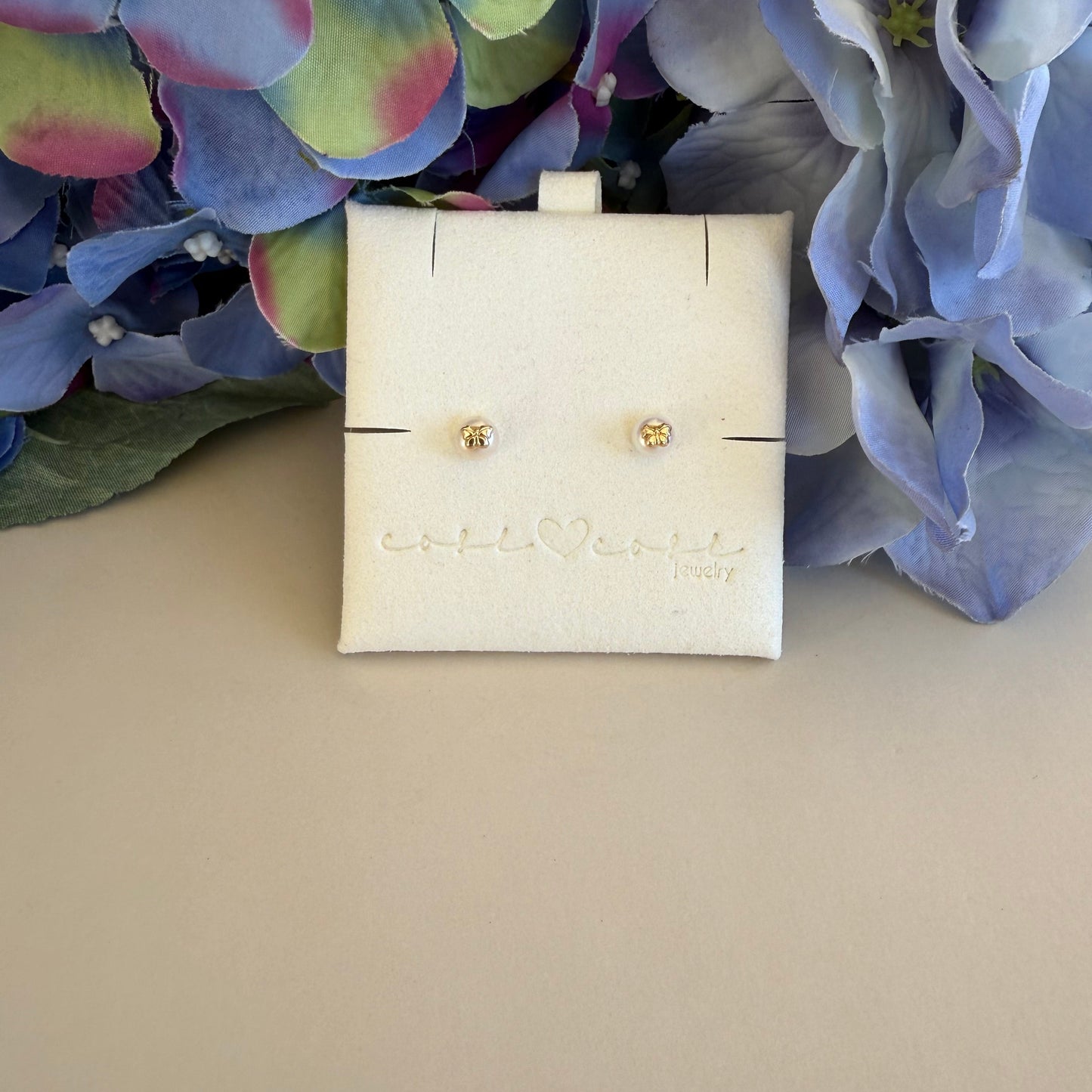 Pearl Stud with Butterfly