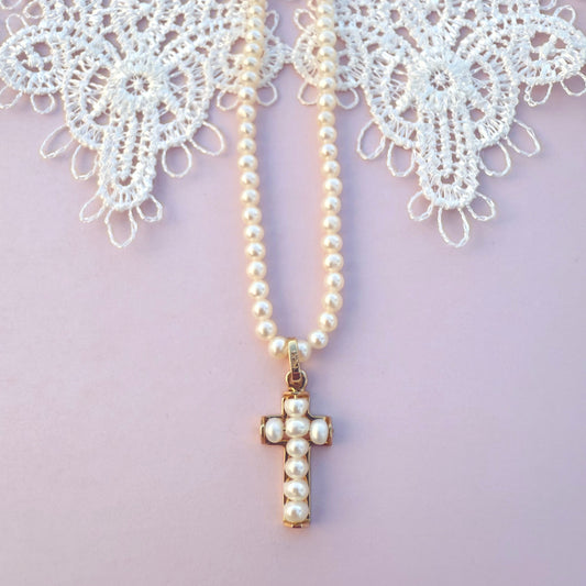 St. Caroline Necklace Small