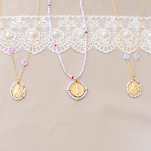 Load image into Gallery viewer, Pink Flower necklace

