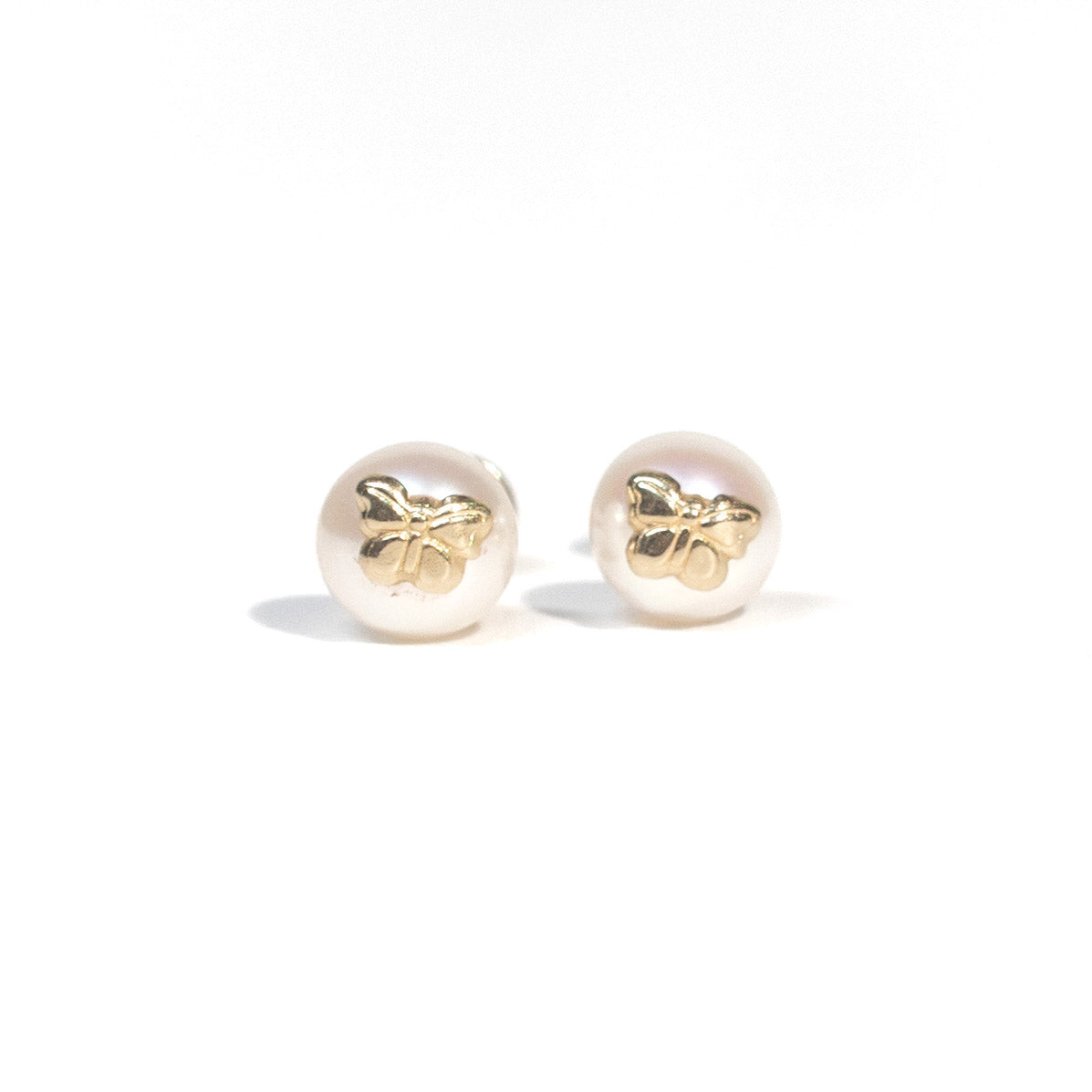 Pearl Stud with Butterfly