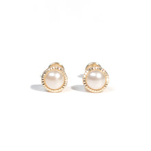 Load image into Gallery viewer, Pearl with Gold Edge
